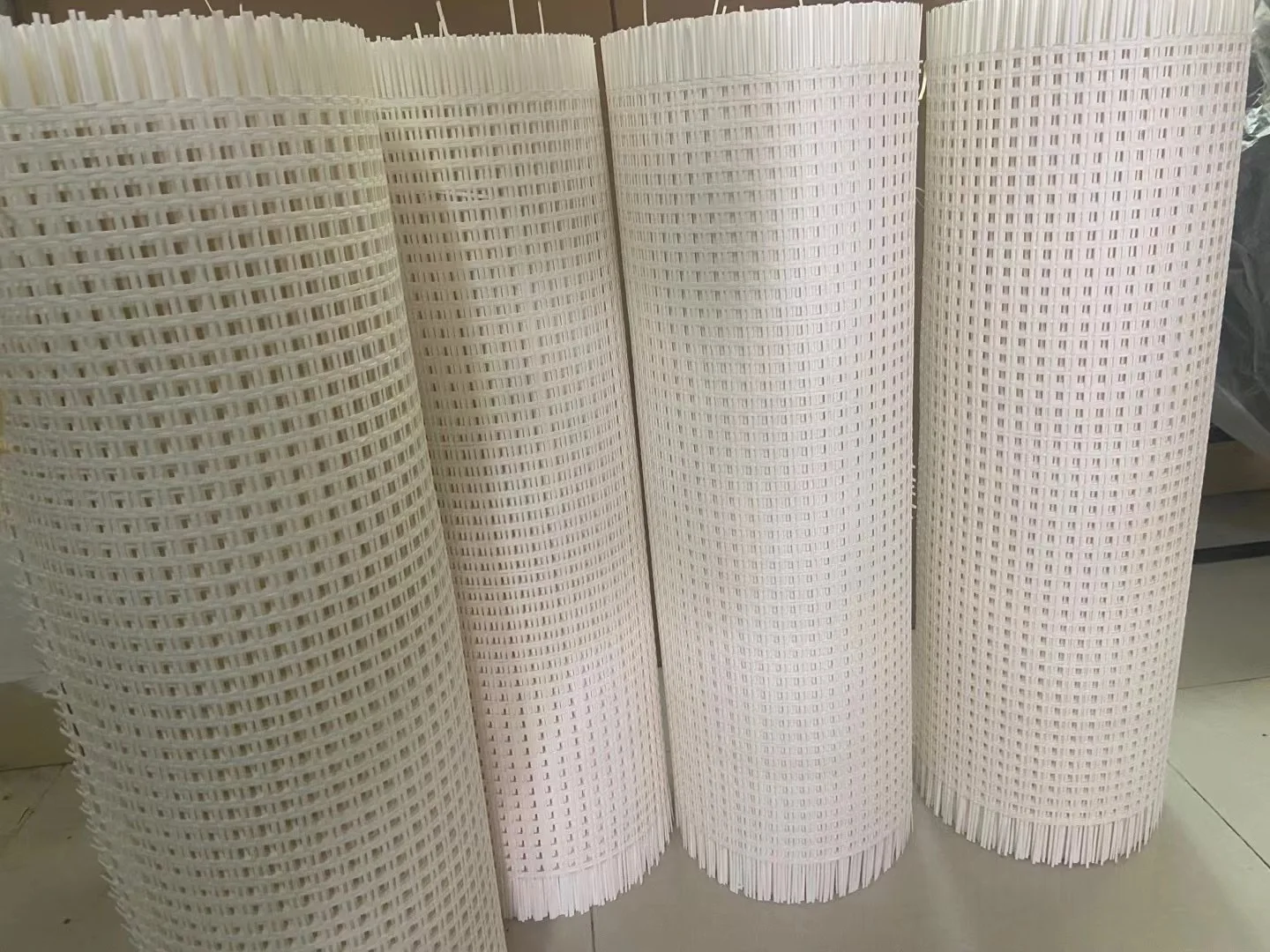 Top Quality 100% Natural Bleached Indonesia Rattan Cane Webbing Roll For Furniture 1/2 3/8 Mesh Woven Wholesale