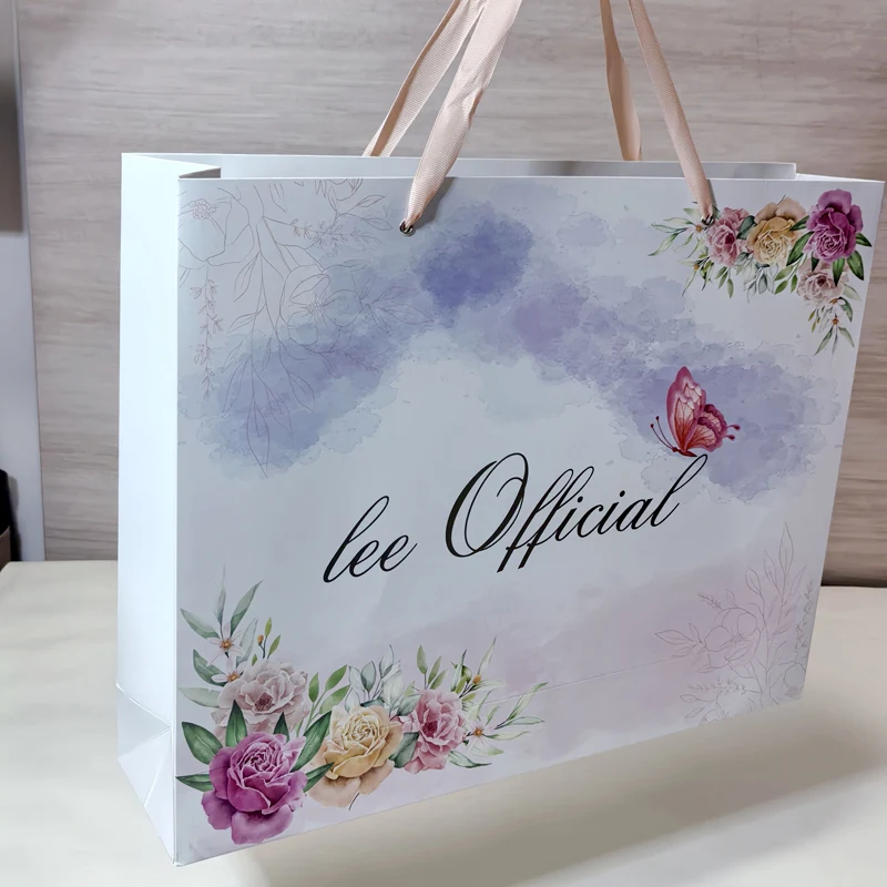 Luxury Shopping Paper Gift Bags With Your Own Logo  Clothing Cosmetic Bag  Custom Gift Bag