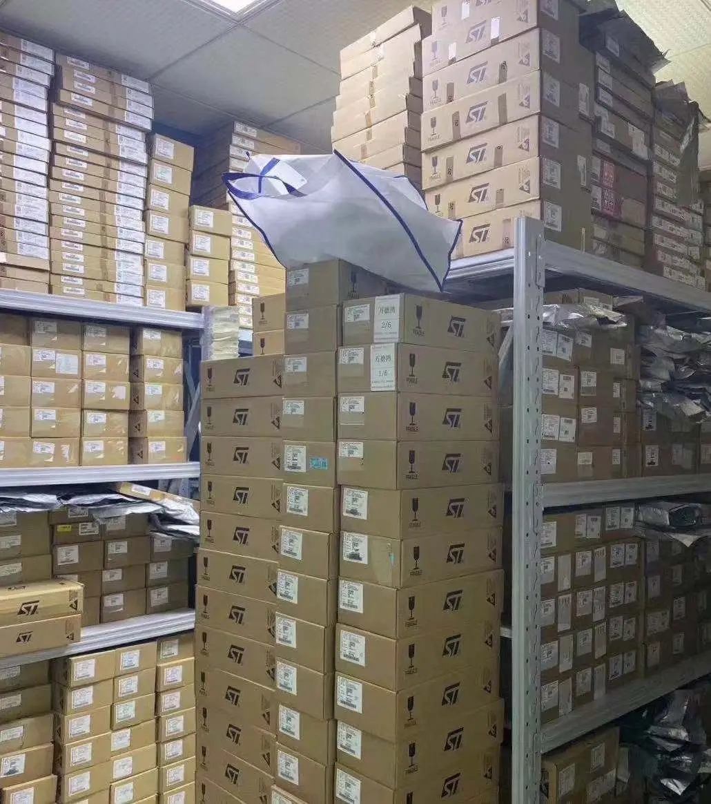 IRF540 Isolation Power Module Electronic Block 4 Channel MOSFET Switch