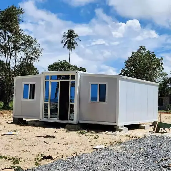 Ready-Made 20ft Modular Prefabricated Container House Expandable 3 Bedroom Farmhouse Villa Office Hotel Use Sandwich Panel Shop