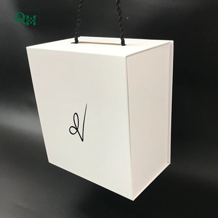 
Custom Luxury White Cardboard Paper Knitting Hat Box Gift Packaging With Nylon Handle 