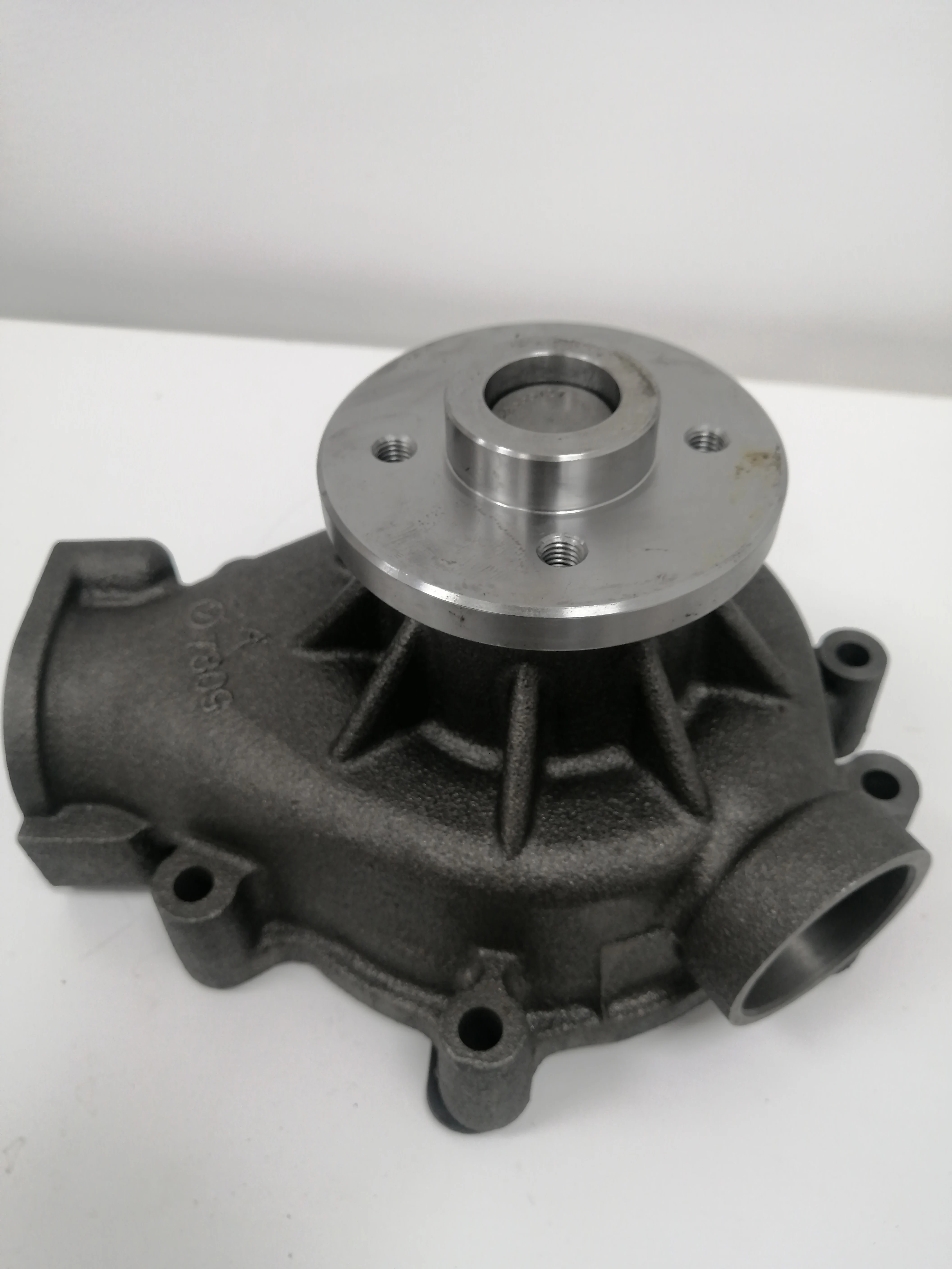 Big quantity on stock Supply Excavator Truck Generator Daewoo Bus DL06 Parts 400921-00008 Water Pump Doosan Engine