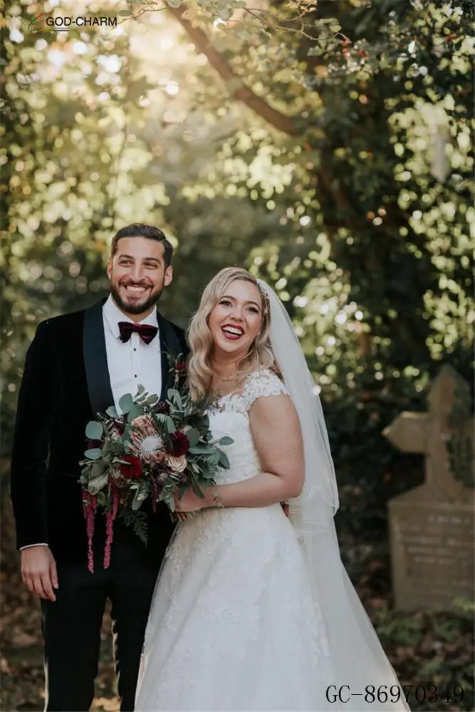 S-86970349  Wholesale Elegant lace applique v-neck white sheer short sleeve wedding dress weeding gown