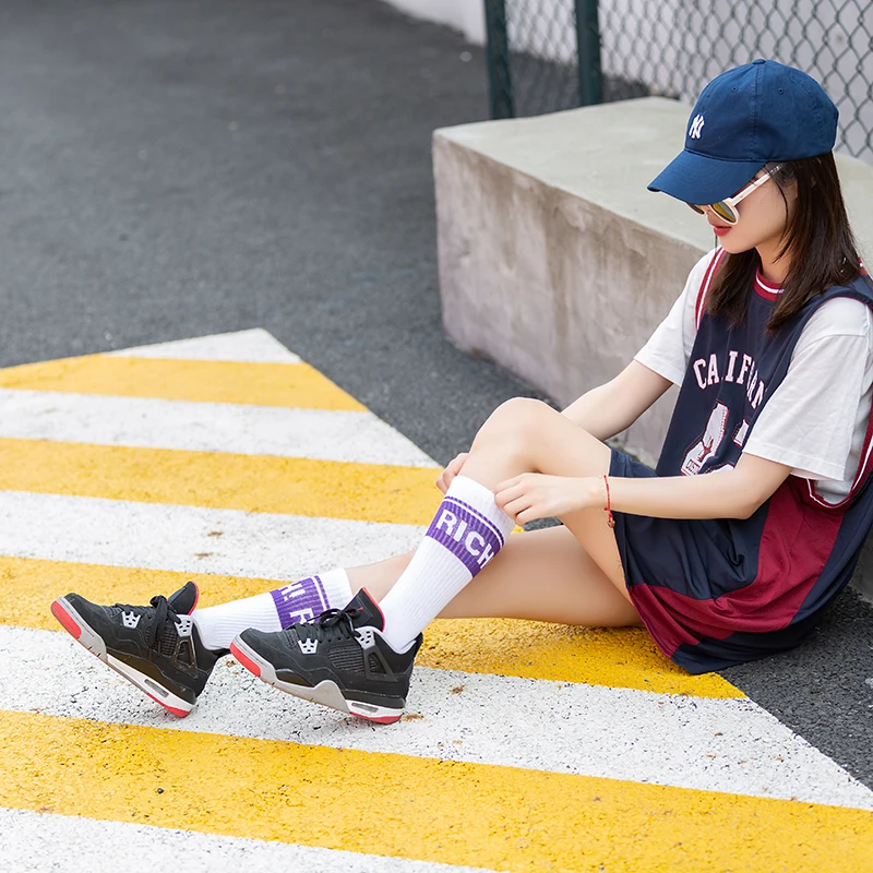 
Wholesale Couple Chausettes Skate Crew Combed Socks Custom Logo Unisex Cool Yezy Sneakers Men Socks Skate 