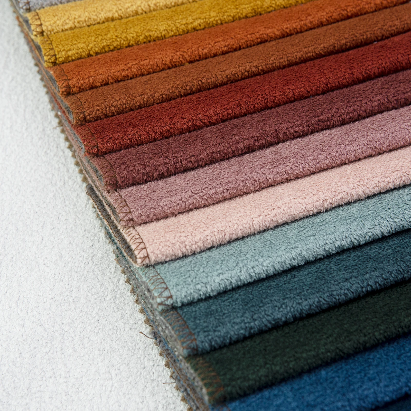 420GSM Wholesale Spot products 100%Polyester Nice velvet  Furniture loop fabric Teddy velvet fabric for sofa