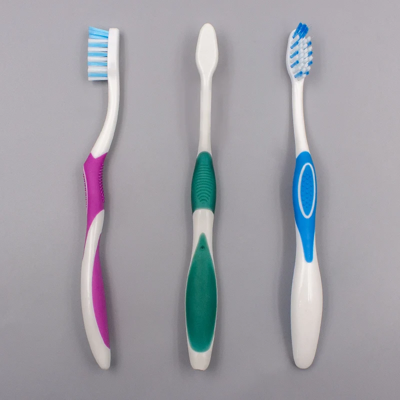 Factory Wholesale Good Quality Portable Economic Soft Nylon Adult Soft Toothbrush for Family Use
