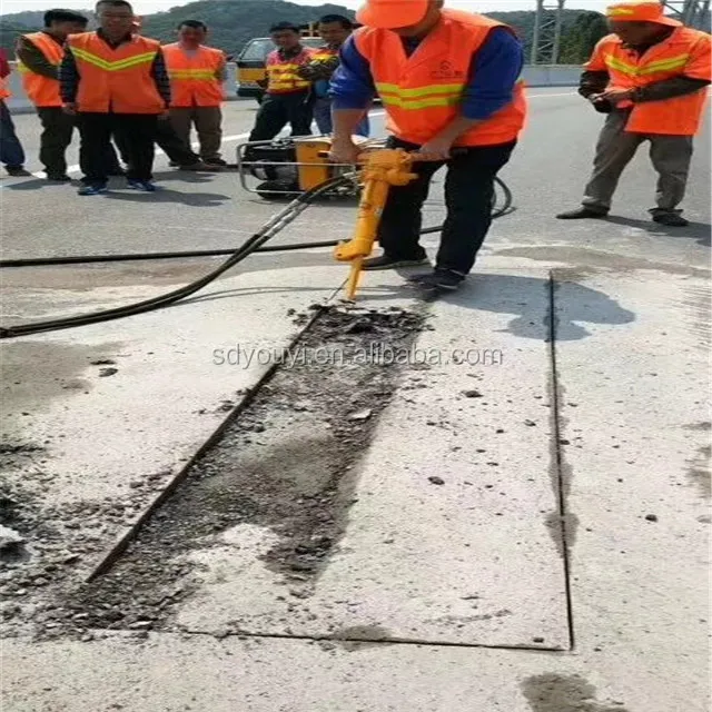 Electric road crack sealing equipment
