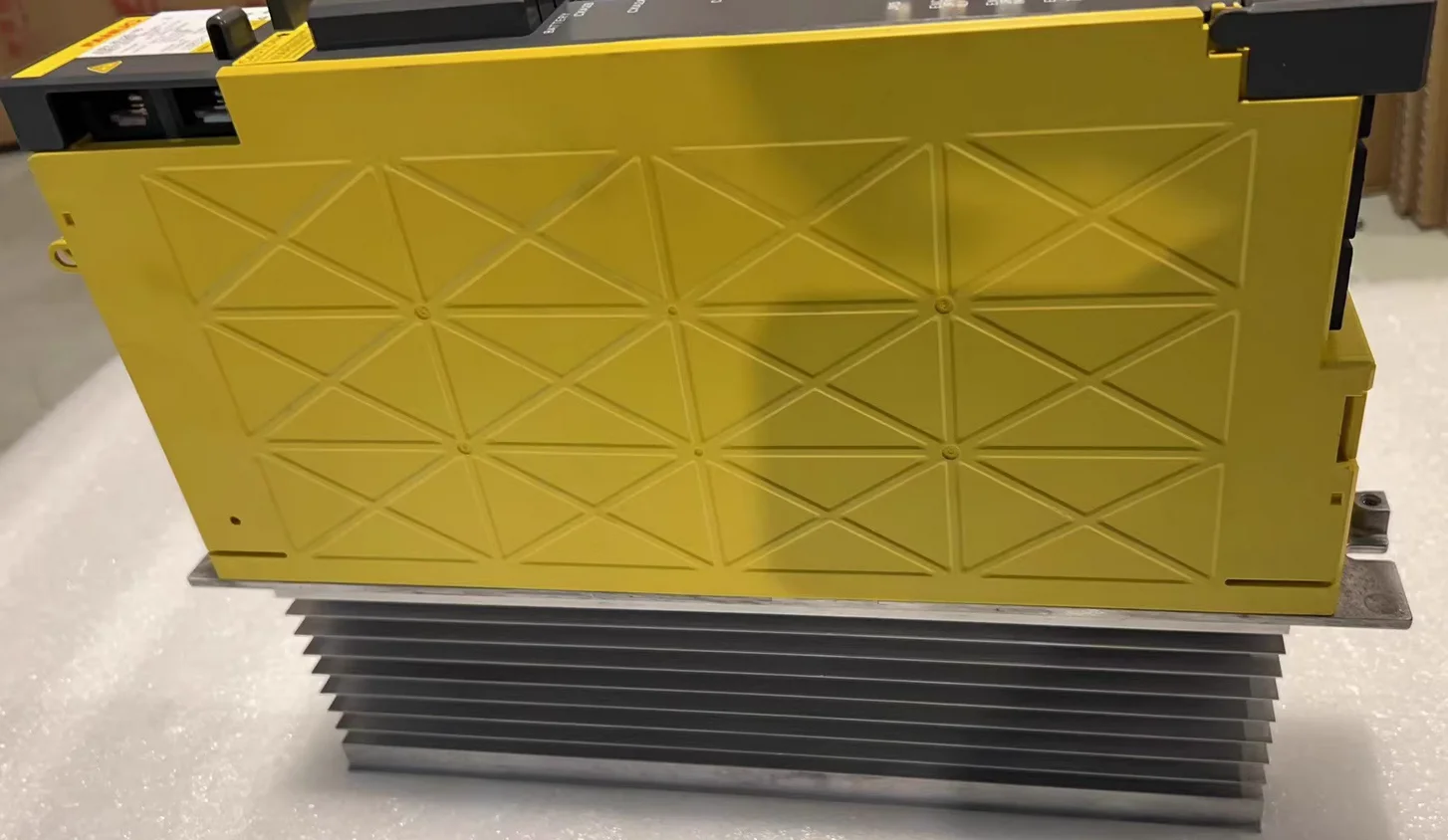 A06B-6114-H304 используется сервопривод A06B 6114 H304 Быстрая доставка