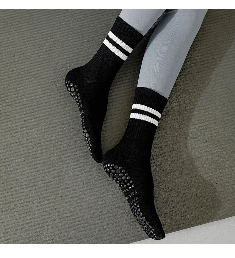 Custom logo gym reformer ribbed non slip pilates yoga socks for women non-slip grips crew pilates anti slip sock