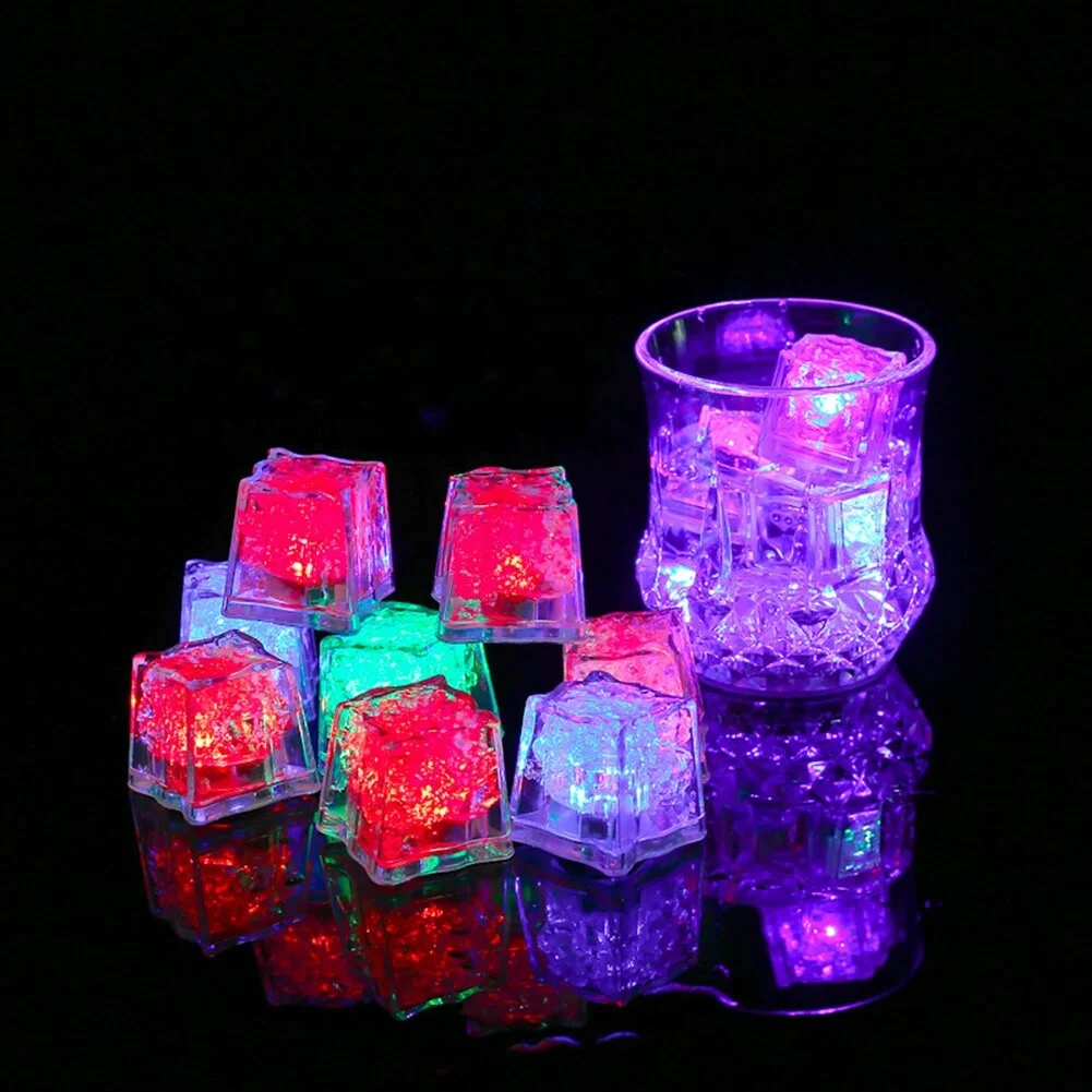 New Arrival Small Ice Cube Flashing  Light UP Plastic Ice Cube Led