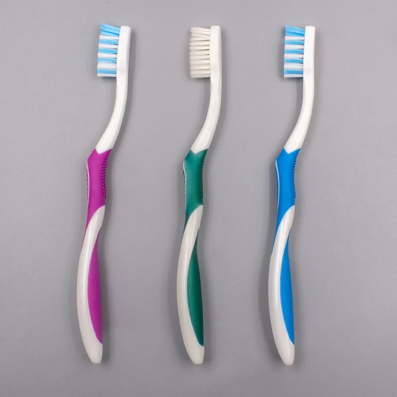 Factory Wholesale Good Quality Portable Economic Soft Nylon Adult Soft Toothbrush for Family Use
