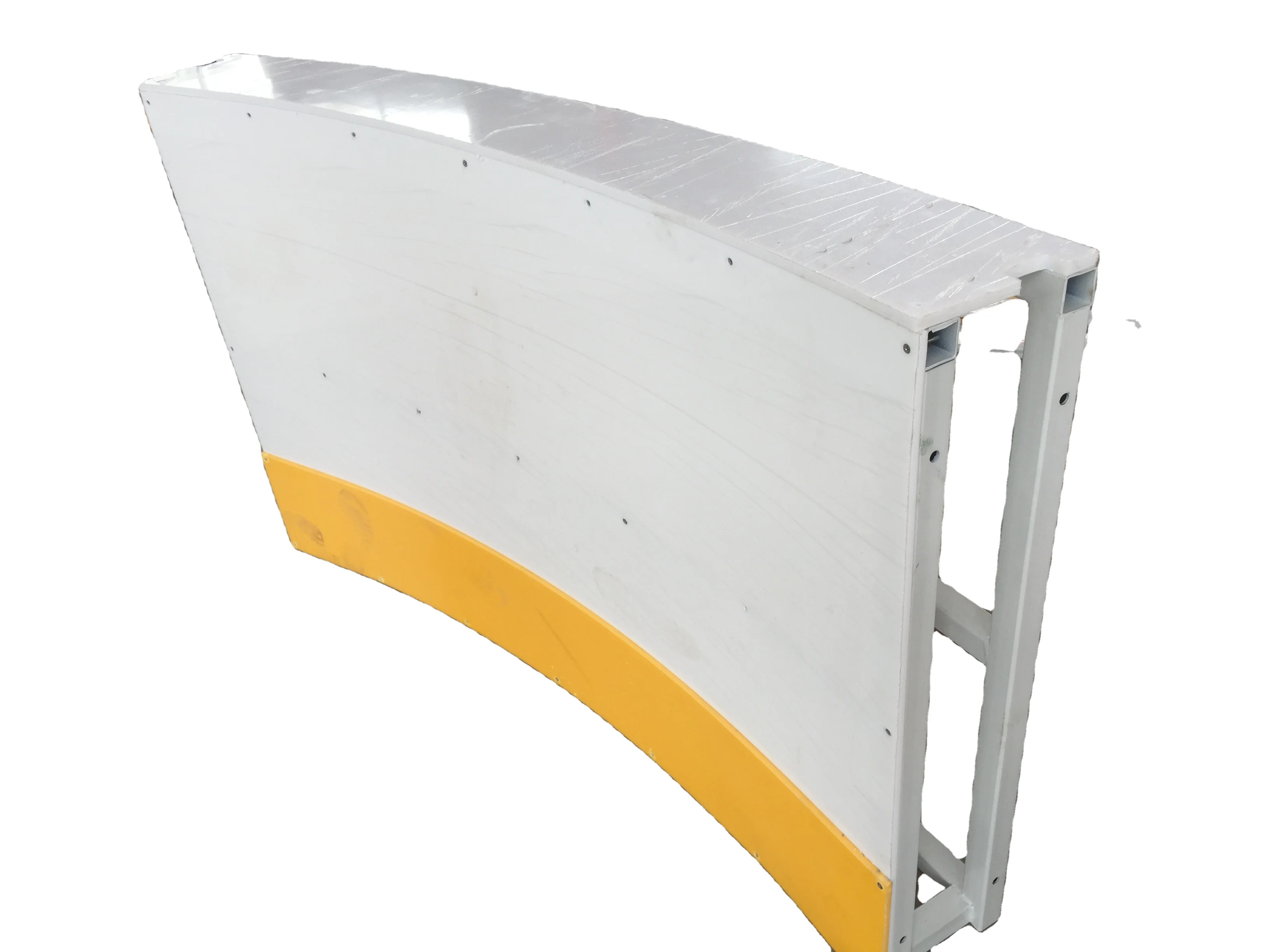 Rink fences and rink fences can be added with wire mesh and glass specialized factory
