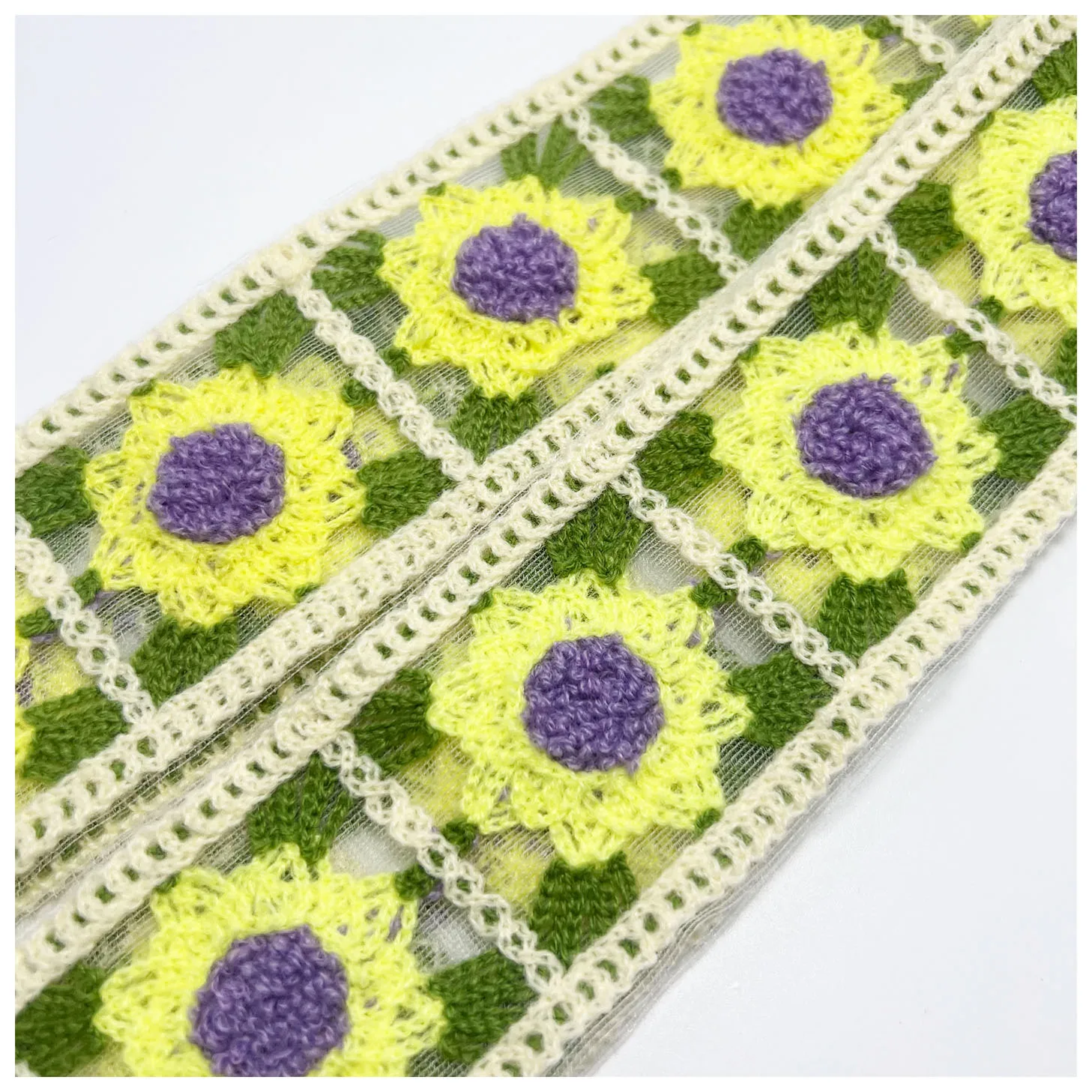 Wholesale Chinese Style Clothes with Hand-Woven Lace Braid Customizable Cotton Production