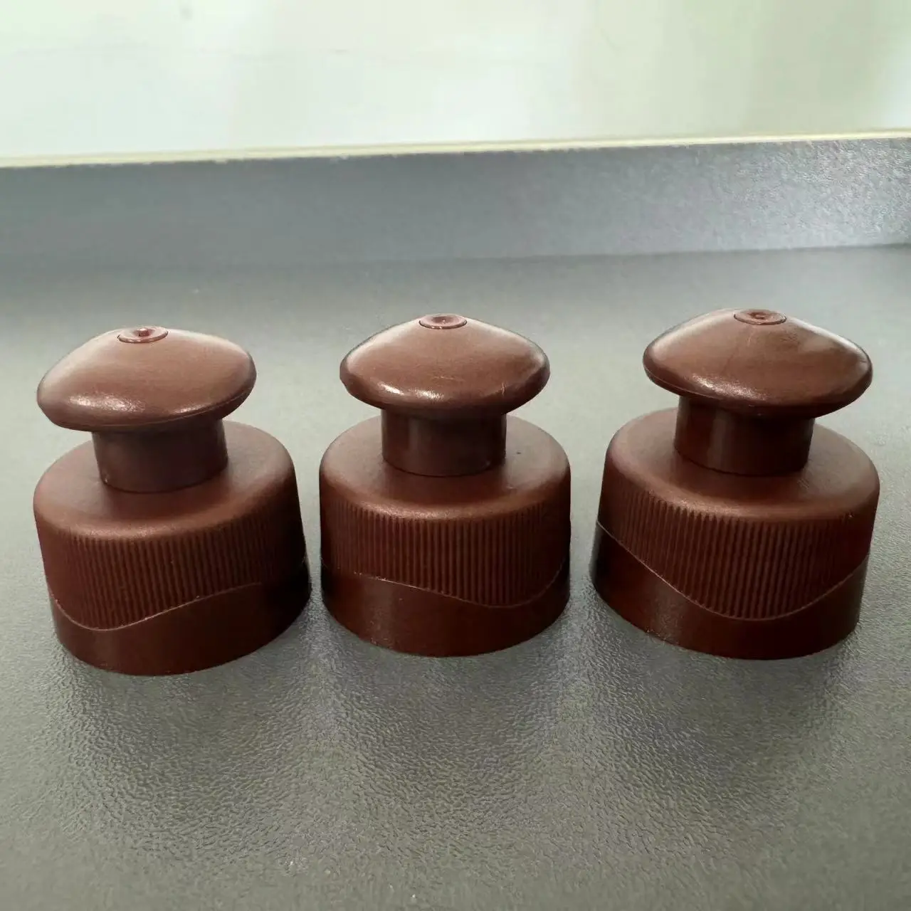 Hotsale Mushroom Shape Plastic pp Push Pull Cap 28/410 24/410