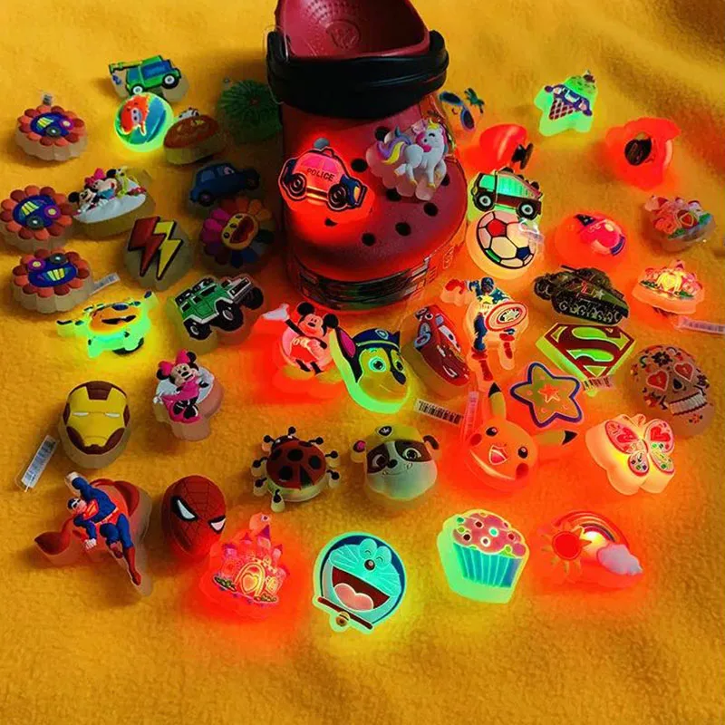 New Arrival Cartoon Fantastic Lighting up Croc Charm LED Clog Shoe Charms Flashing Party Lights Hole Bag Pack for Kids