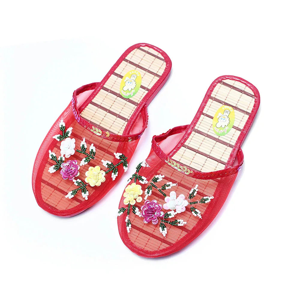 Summer refreshing and breathable home sandals creative embroidery flower mesh slippers