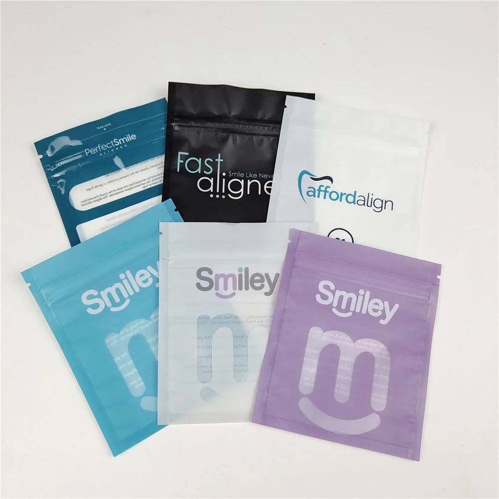 Custom Teeth Aligners Packaging Bags Three Side Seal Zip lock Reusable Aligner Packaging Zipper Sachet Aligner bag