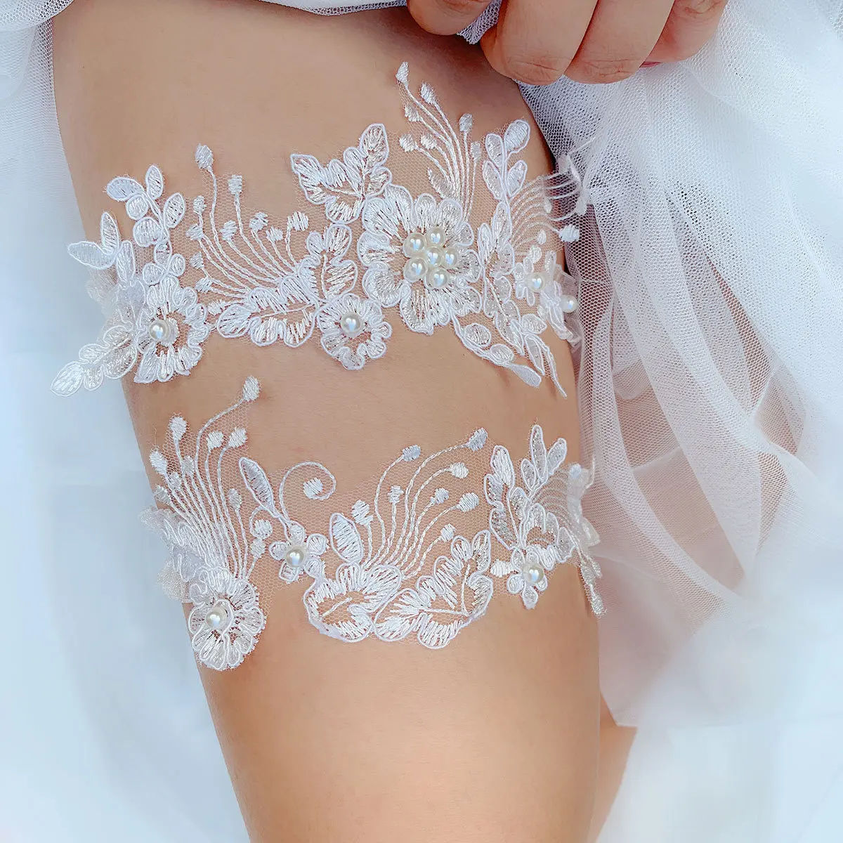 Qushine Wedding Sexy Bridal Party Garters Floral Lace Underwire Garter For Girls  Leather Stockings With Blue Pearl Garter