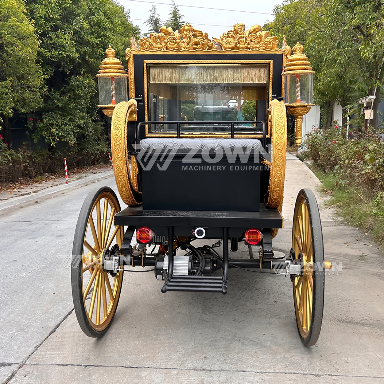 2024 New Design Logo Royal Carriages Electric Classic Royal Carriage Cinderella Electric Carriage for Sale with Lights