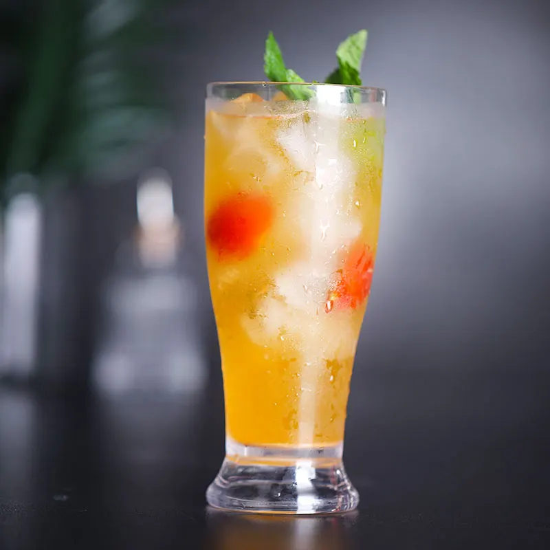 Unique Customized Plastic Hurricane Cocktail Glass Plastic Drinkware Hurricane Cocktail Glasses Wine Glass Juice Drinking Glass