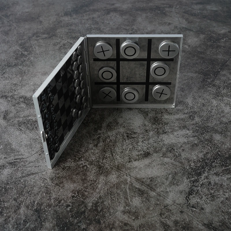New 2 in 1 magnetic mini metal tic tac toe and chess board aluminum chess set tic tac toe