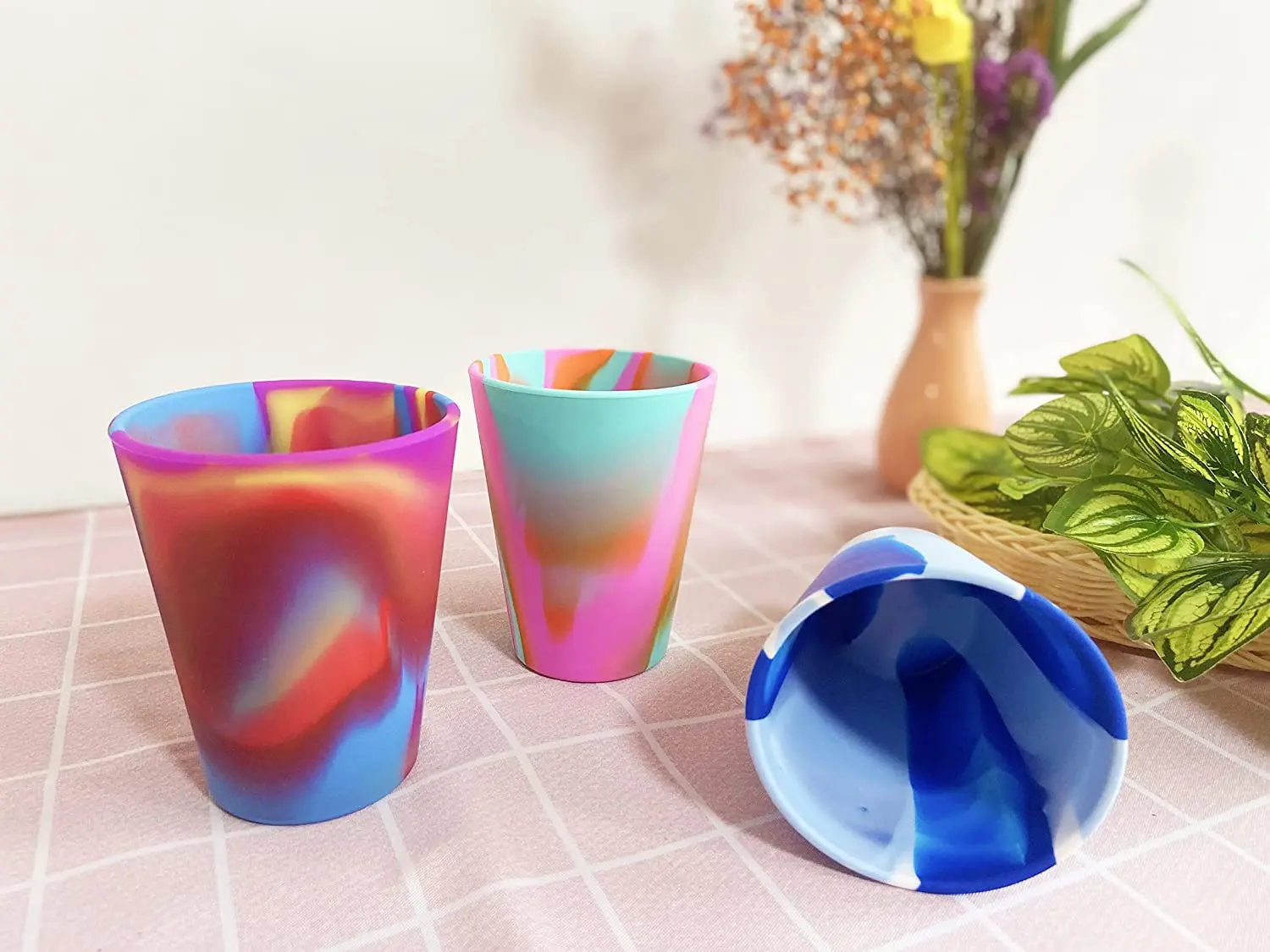 
Hot Selling Custom Portable Eco Friendly Tie Dye Silicone Wine Water Bottle Cup 