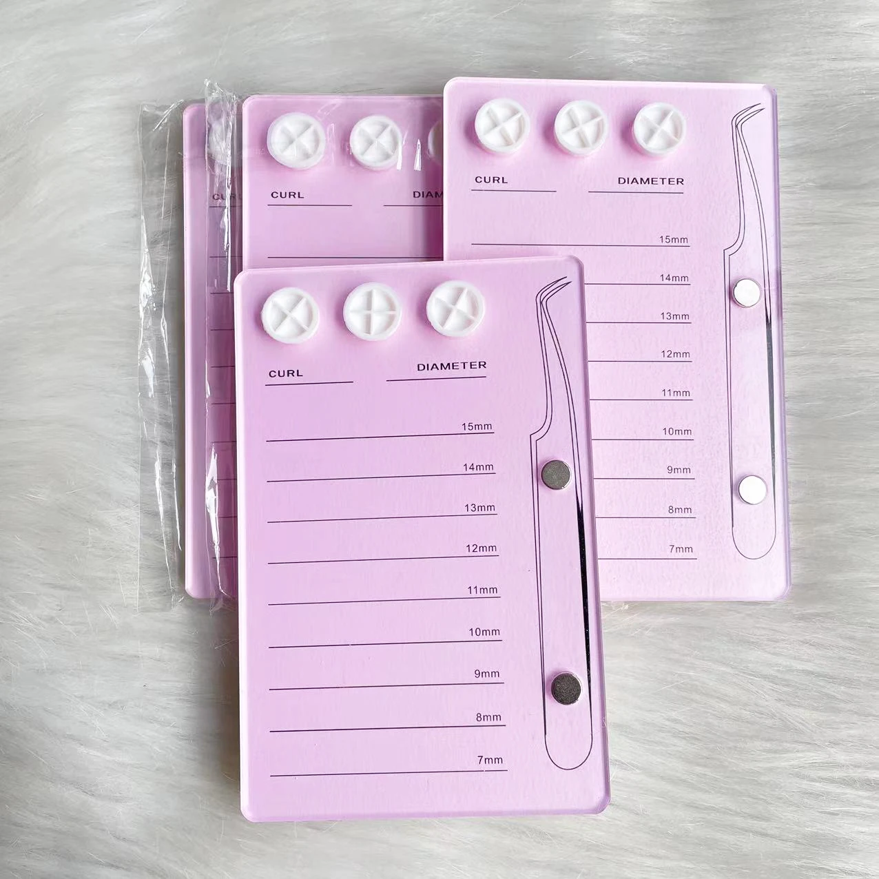 Wholesale Eyelash Extension Pallet Magnetic Board Acrylic Lash Tile with Glue Hole Colorful Lash Extension Tile