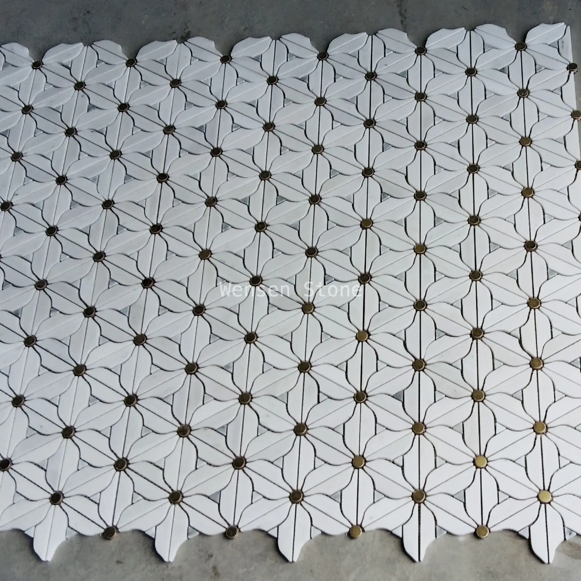 Декоративная мозаичная плитка белая мраморная мозаика полы смесь латунная