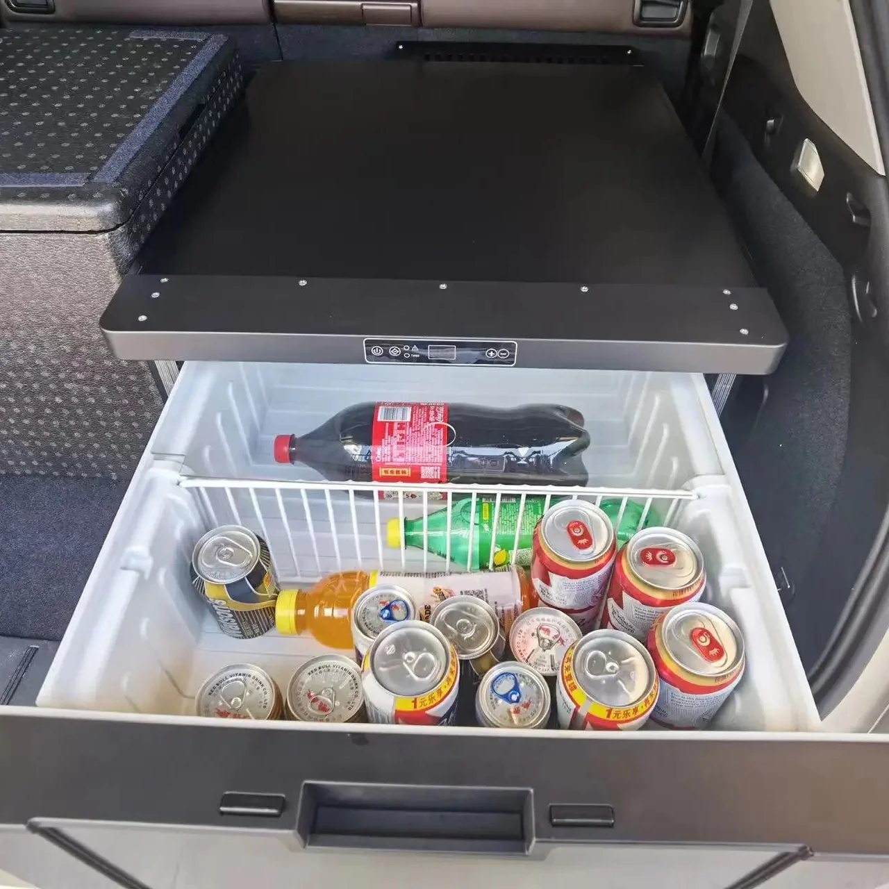 Low Price Truck Compressor Car Refrigerator with Battery 12v Solar Fridge Freezers for SUV RV