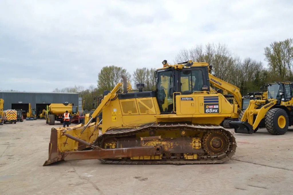 Бульдозер d65ex-16 komatsu Подержанный по более низкой цене/D85-21 бульдозер цене и d85 на продажу