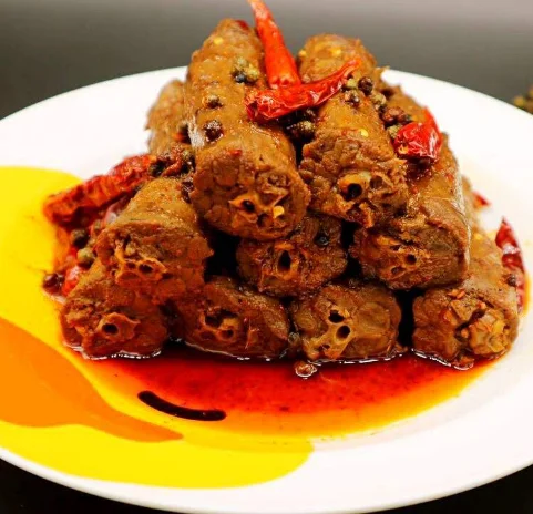 Традиционные китайские острые горлышки утки мясо домашней птицы закуски