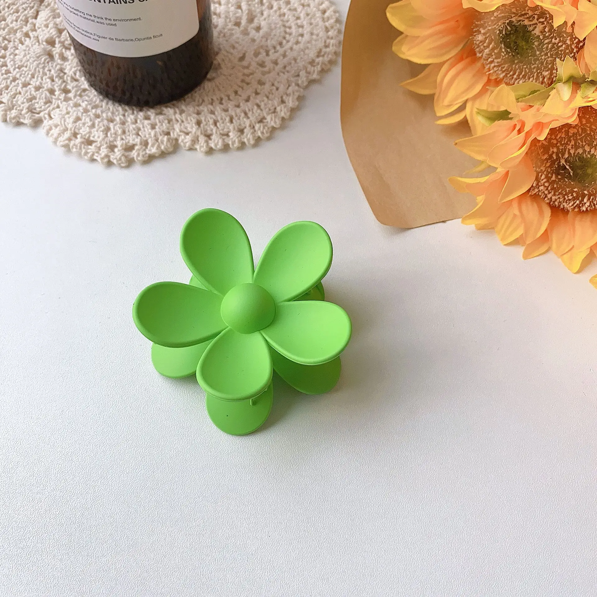 Custom Spring and summer new style candy color sweet flower hair grasps bath hair claw