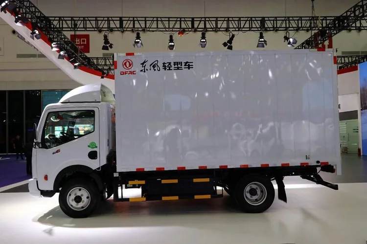 Новая Энергия Dongfeng 4 5 T 13 m грузовой ящик Электрический мини-легковой