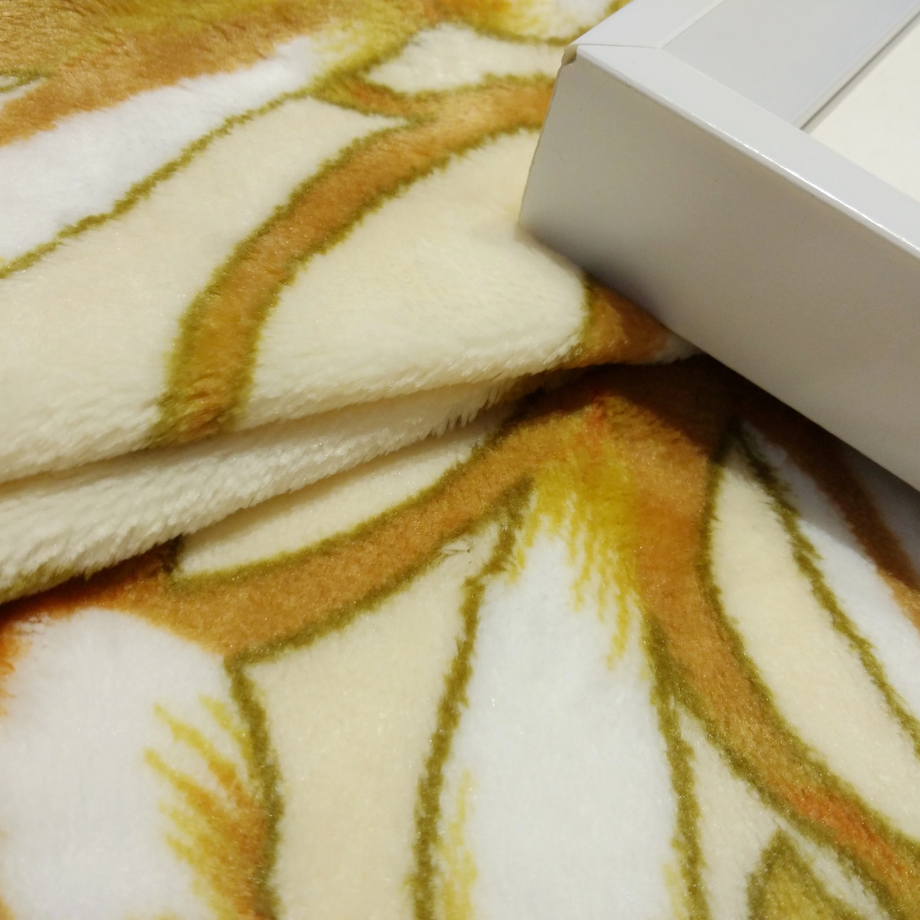 100% Polyester wholesale Flower Printed Super Soft Flannel Velvet Fabric For Baby Blanket and  Bedding Sets