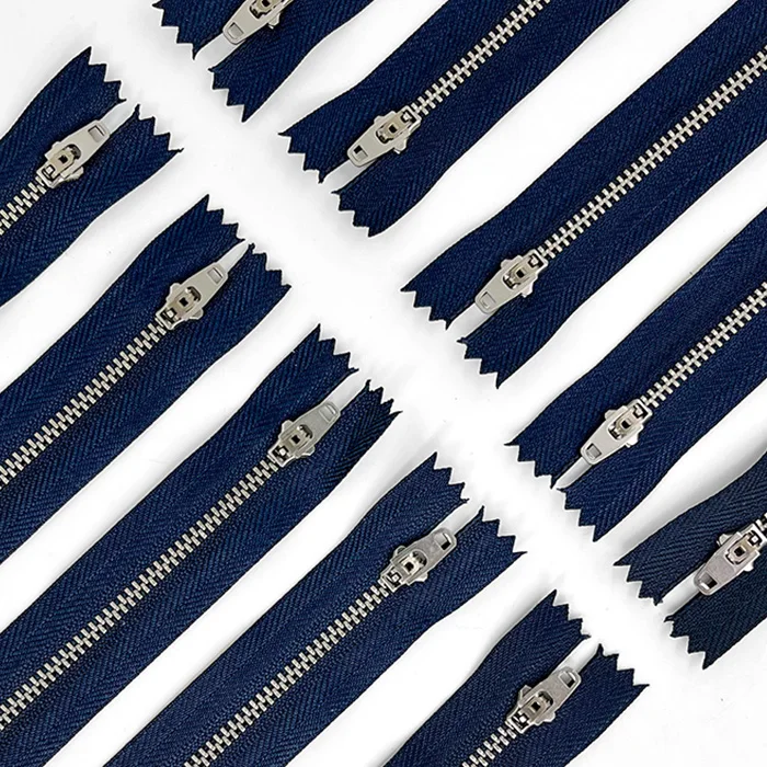 Zipper 8mm Metal  for Bags Closed End with Customizable Metal Logo and Smooth Teeth