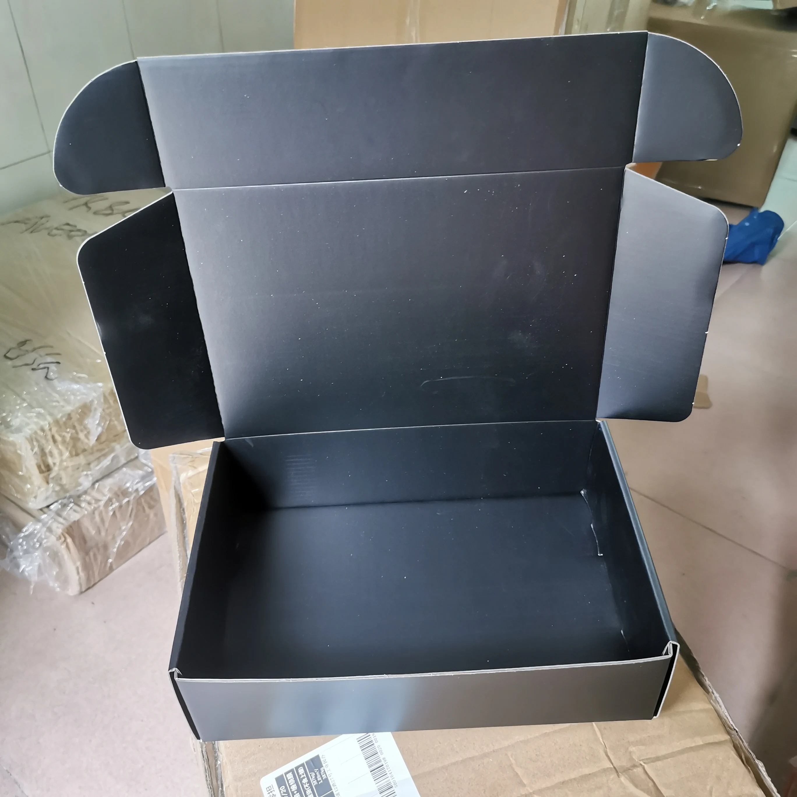Custom Logo matte Black Shipping Boxes For Small Business Transport Corrugated Mailer Cardboard Boxes For Packaging Gift Boxes