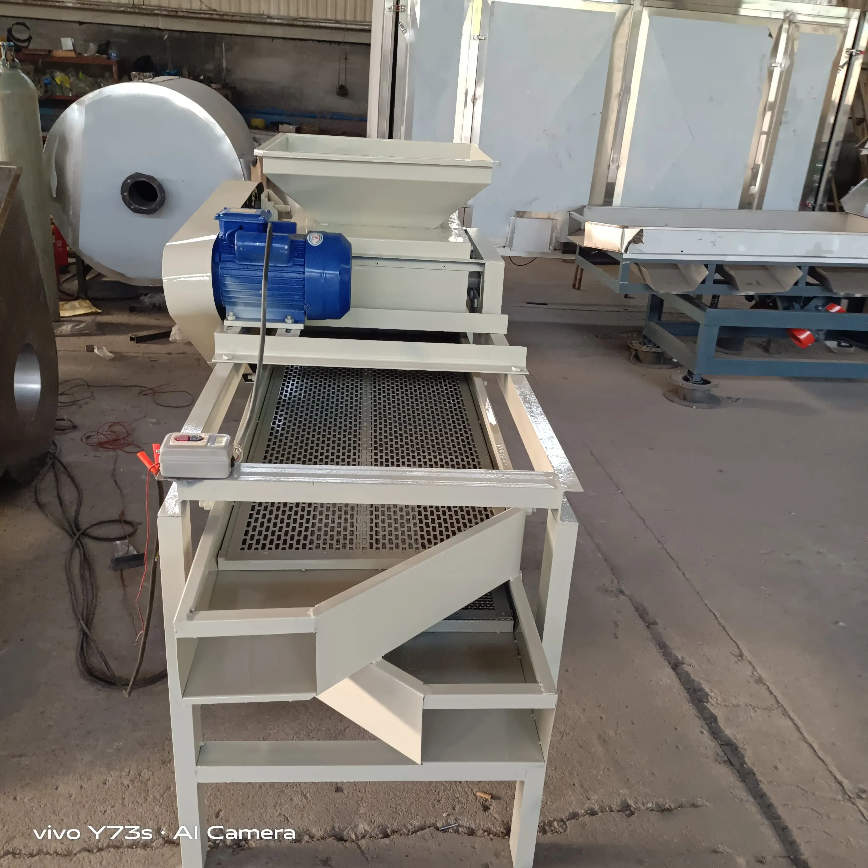 Hot sale Nut Cracker Machine/Hot Selling Separating Almond Hazelnut Sheller Sheller Removing Machine,palm Nut Shelling  Machine