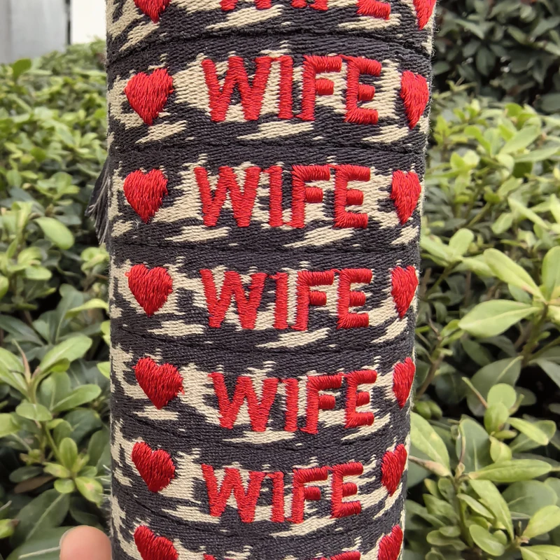 WIFE WIFEY Bride Tribe Team Wedding Supplies Wedding Heart Embroidery Logo textile Letters Charm Woven Fabric Bracelet