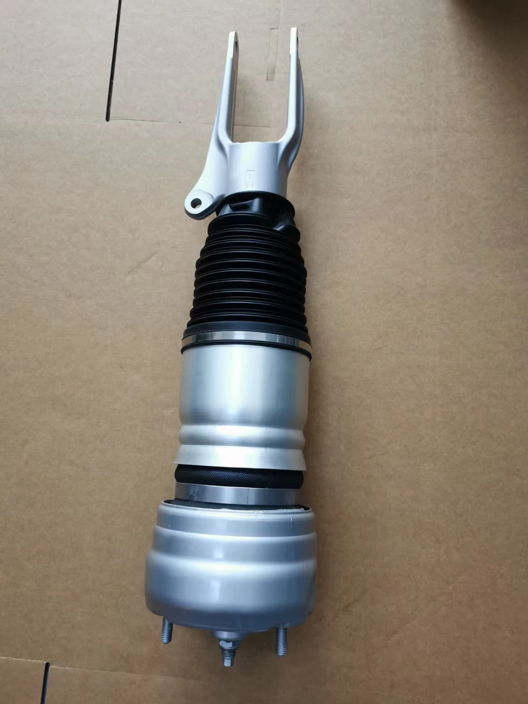 Shock Absorber Front 97034305211 Air Suspension Parts with Bellow Spring Suspension For Palamera Air Suspension Spring