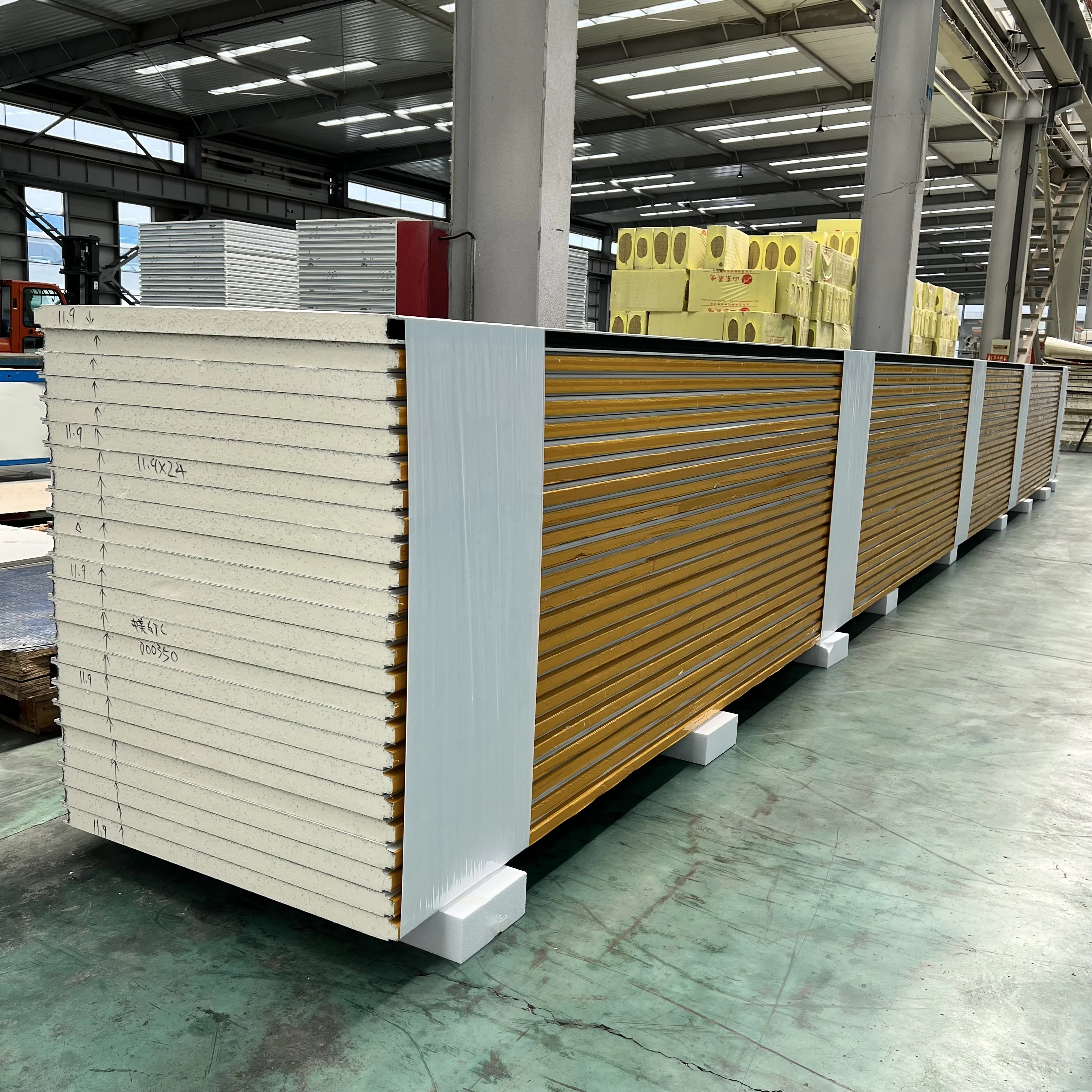 low price 30 40 50 80 100mm Polyurethane  PIR/PUR/PU  Foam wall prefab homes sip  sandwich Panels