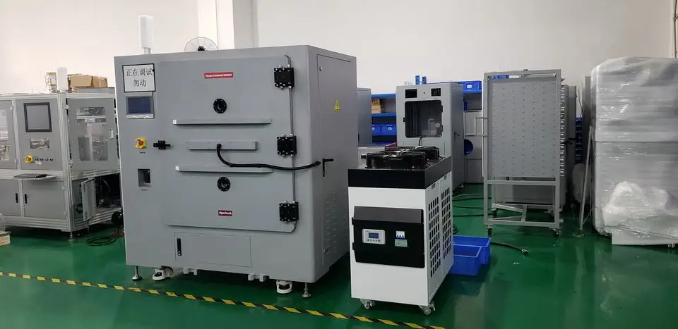 Plasma surface treatment equipment for smartphone cover glass