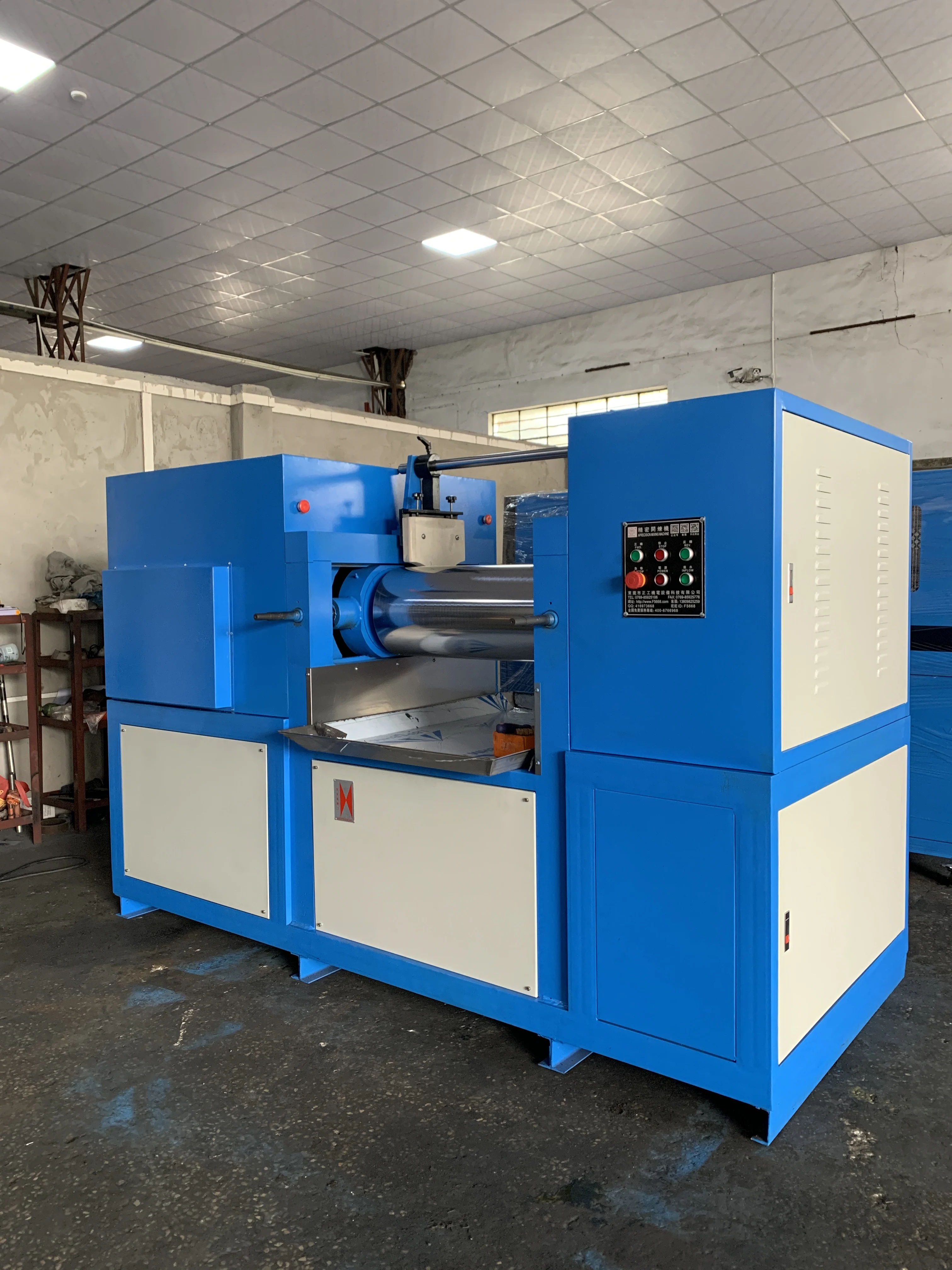 Professional Manufacture Lab Rubber Open Mixing Two Roll Mill for Silicone Granule