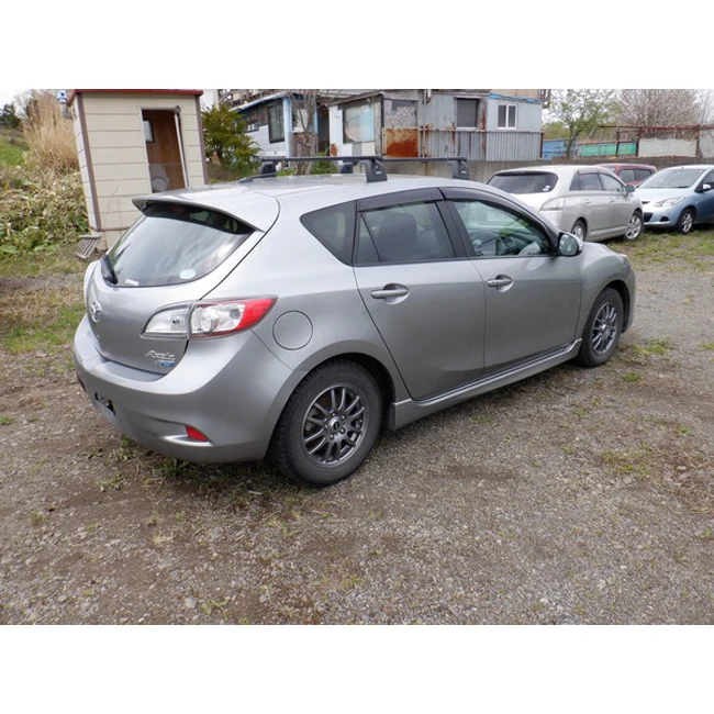 Японские подержанные автомобили mazda axela с функцией безопасной защиты