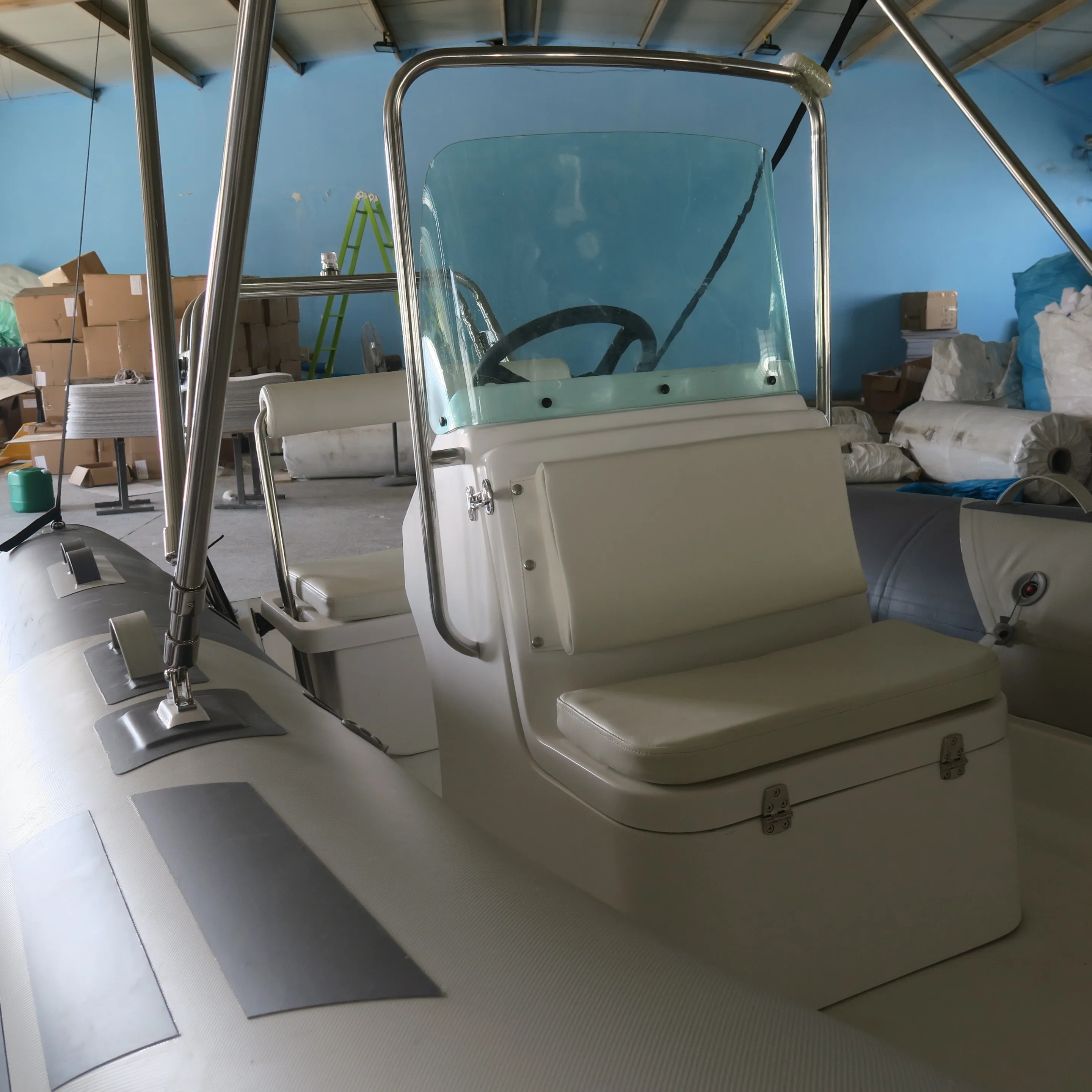 Китайский роскошный 430 480 см hypalon ПВХ рыболовный жесткий надувной спортивный ребро лодка спасательная с центральной консолью