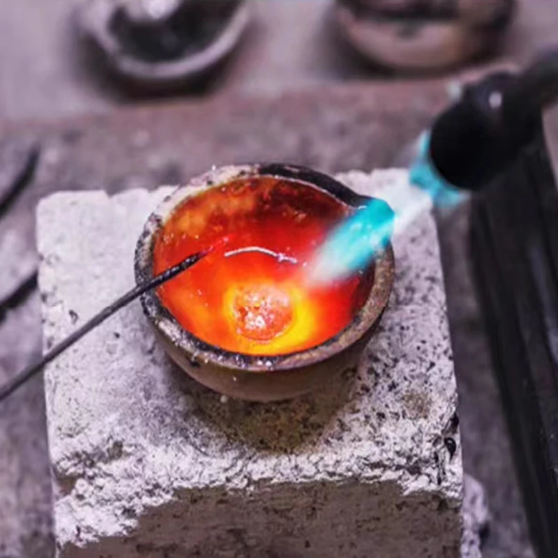 High temperature resistant graphite clay crucible manufacturers direct smelting metal