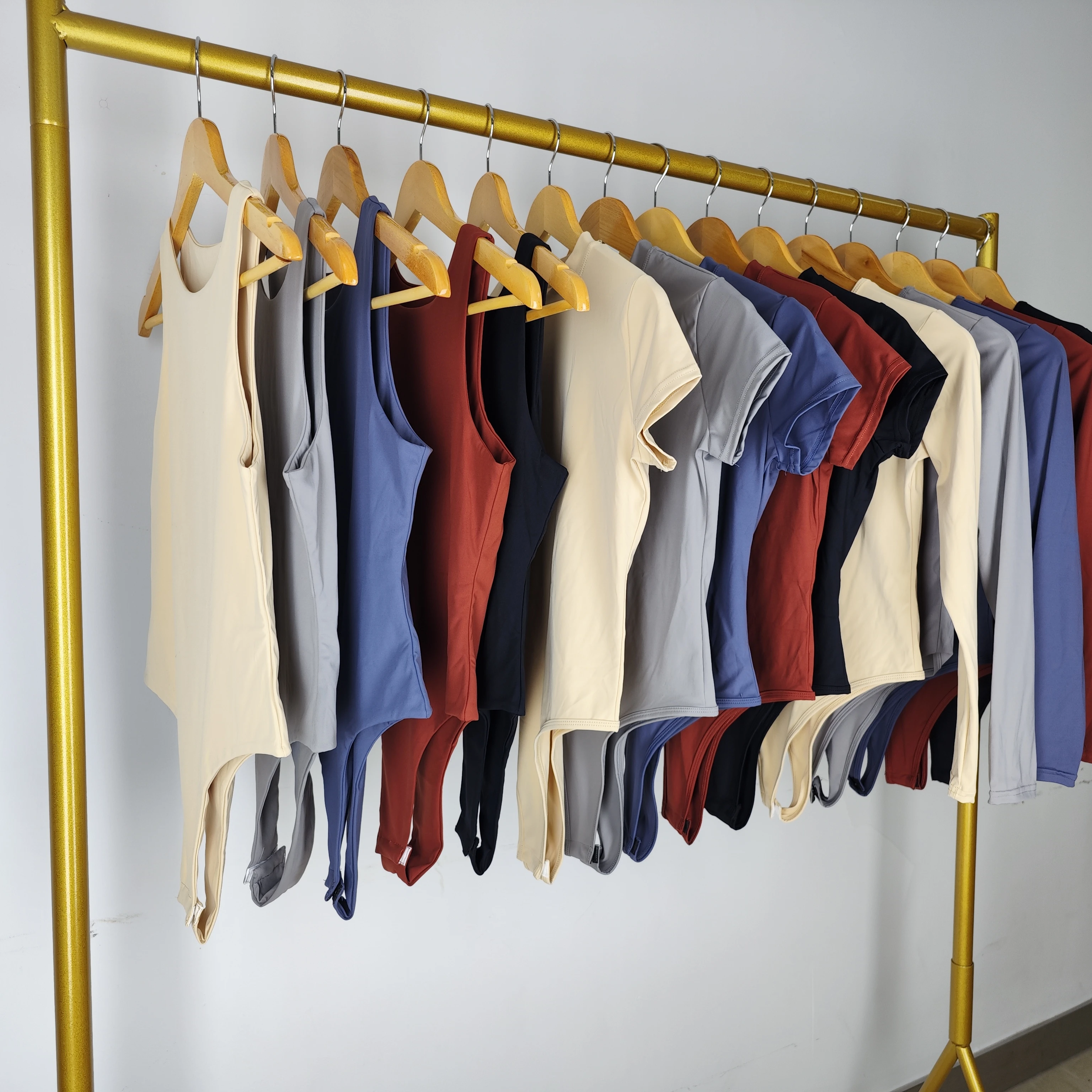 87% nylon13% спандекс Йога плавно облегающие боди для женщин, одежда для фитнеса, футболки, топы для йоги