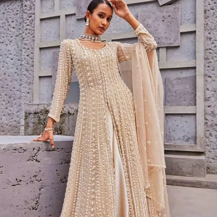 Традиционная вышитая вручную модная одежда Lehenga для взрослых из жоржета Lehenga Choli