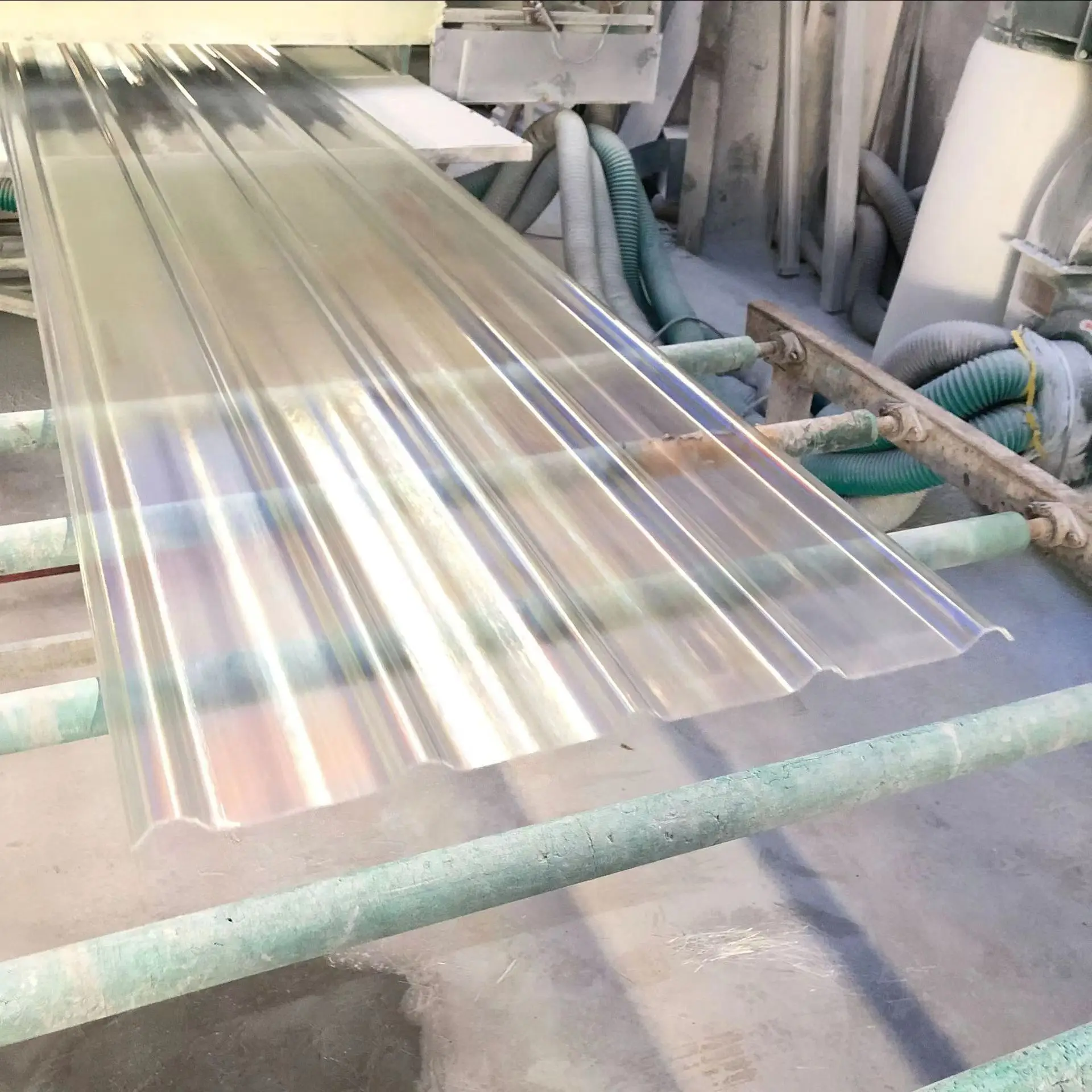 FRP Transparent Light Tile Manufacturers FRP Greenhouse Roof Transparent Sunlight Wadi Specifications Corrugated Light Board