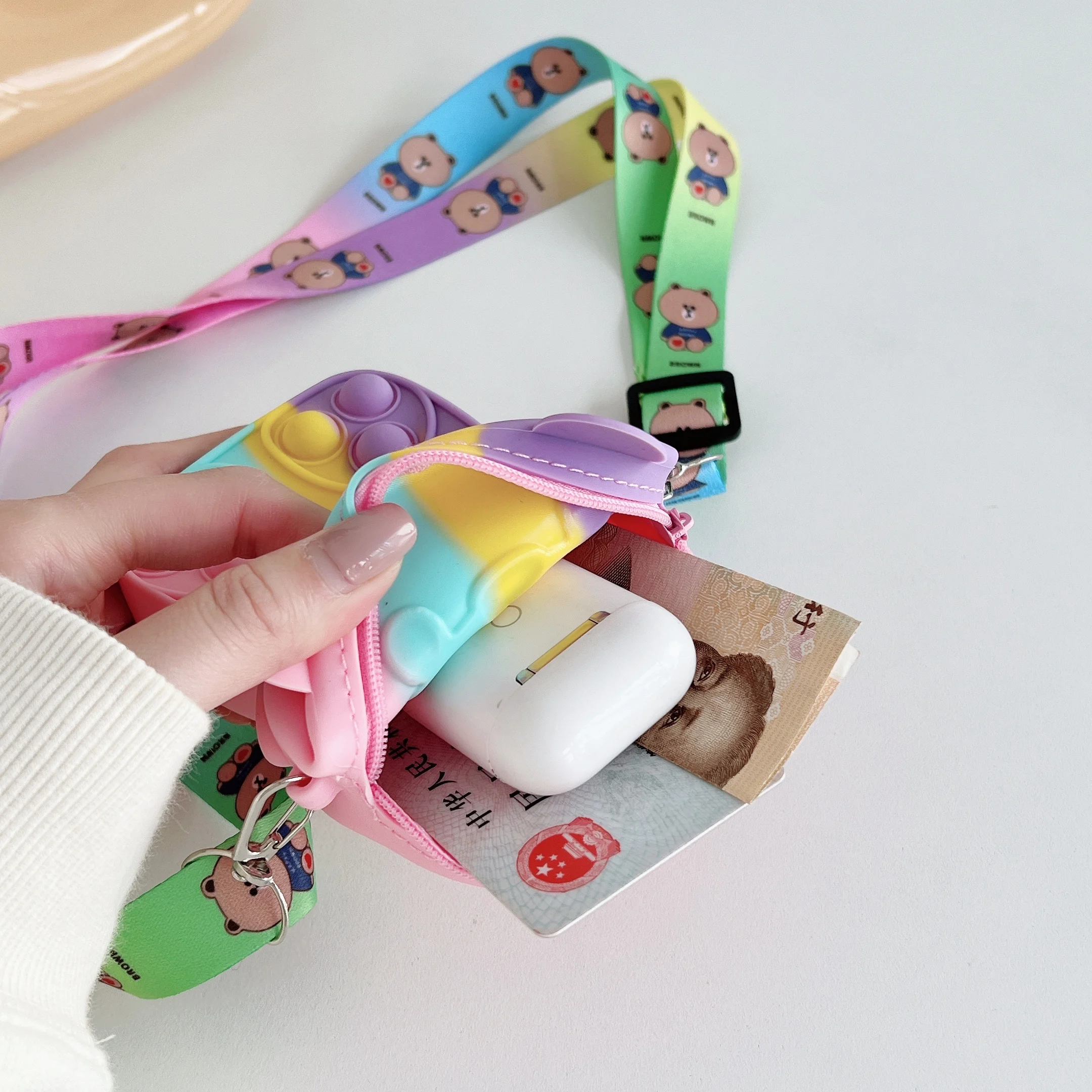 Waterproof Stress Relief Coin Purse Cartoon Bear Silicone Shoulder Bags for Kids or Ladies