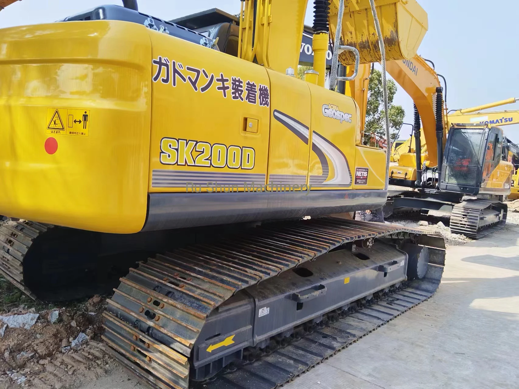 KOBELCO SK200-8 high quality Second Hand hydraulic excavator Used excavator For Sale
